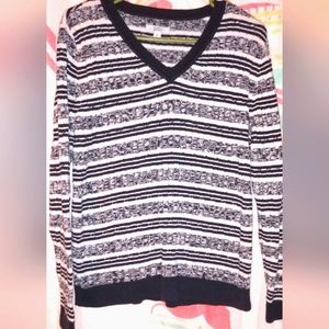 V Neck Sweater/Pullover